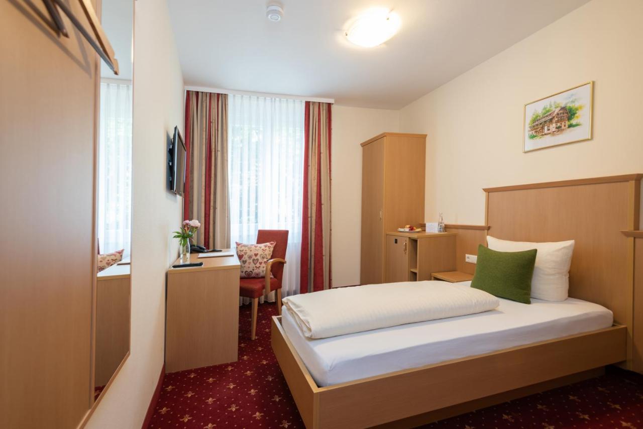 Waldhotel Forellenhof Baden-Baden Bagian luar foto