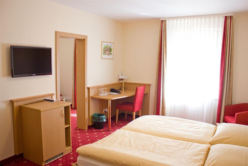 Waldhotel Forellenhof Baden-Baden Bagian luar foto