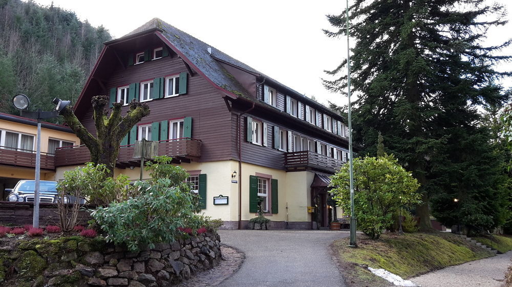 Waldhotel Forellenhof Baden-Baden Bagian luar foto
