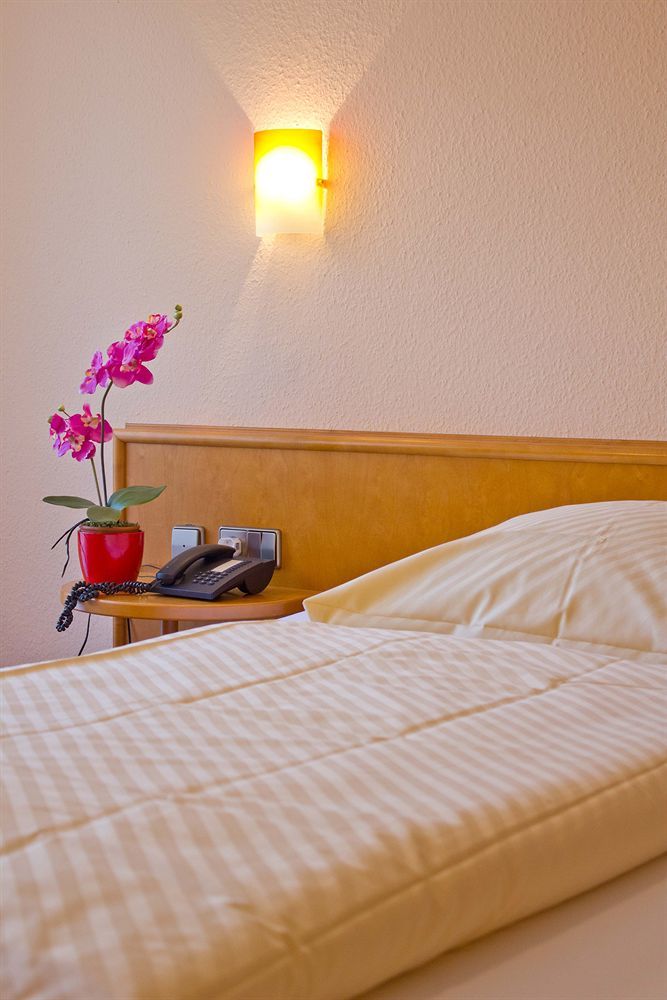 Waldhotel Forellenhof Baden-Baden Bagian luar foto