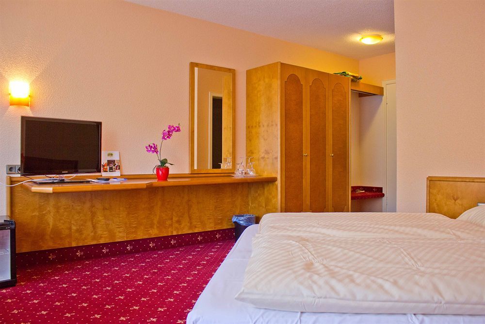 Waldhotel Forellenhof Baden-Baden Bagian luar foto