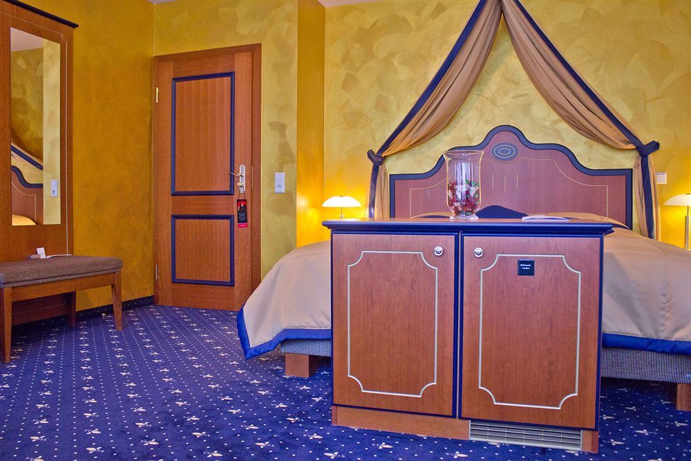 Waldhotel Forellenhof Baden-Baden Bagian luar foto