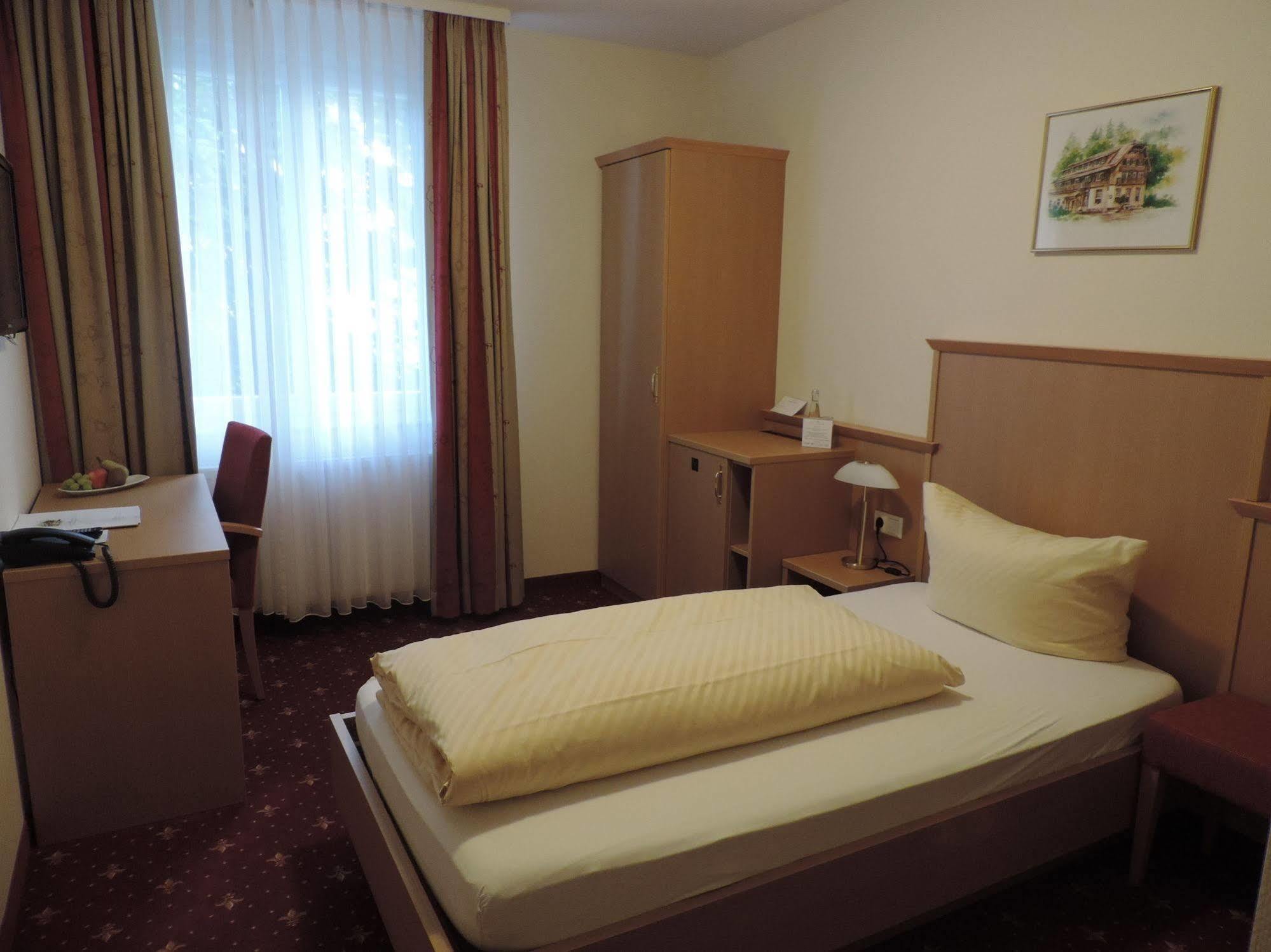 Waldhotel Forellenhof Baden-Baden Bagian luar foto